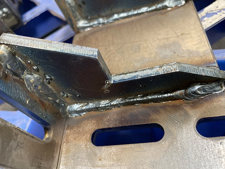 منتجات مخصصة الفولاذ المقاوم للصدأ الألومنيوم الحديد ختم الجزء المعدني 