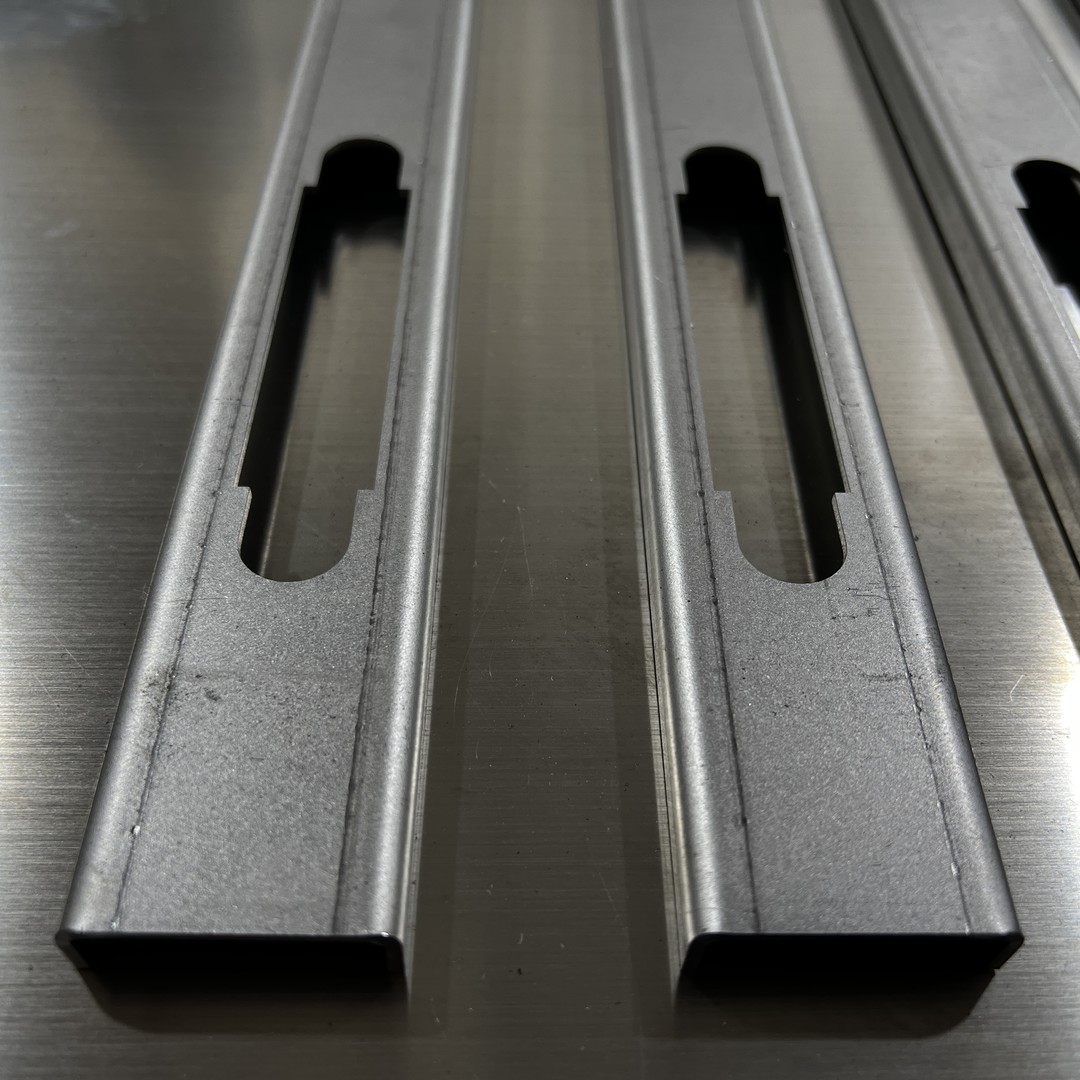 الليزر قطع الألومنيوم تصنيع الفولاذ المقاوم للصدأ الصفائح المعدنية